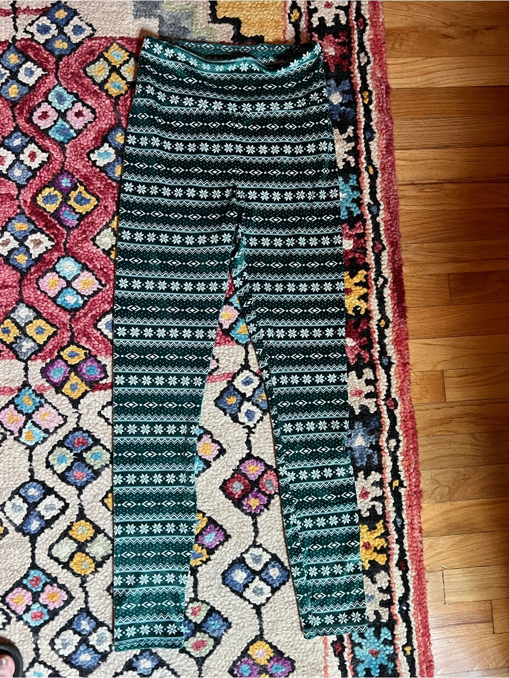 32 Degrees Teal and White Chenille Fair Isle Print Leggings
